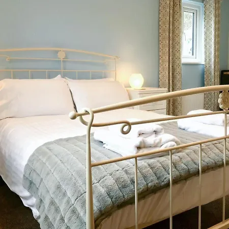 Holiday home Inglenook